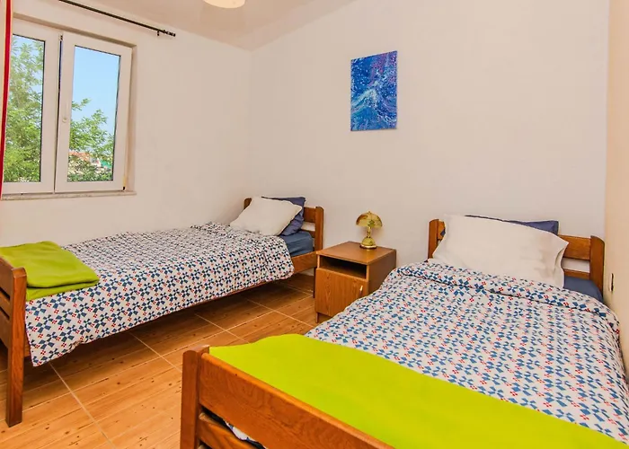 Al Mahdawi By Interhome