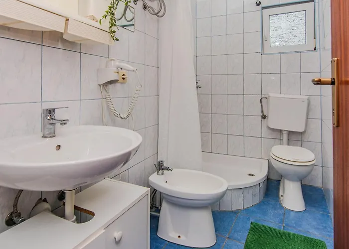 Al Mahdawi By Interhome Vir