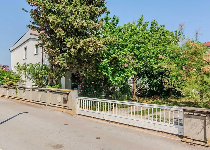 Apartman Al Mahdawi By Interhome Vir